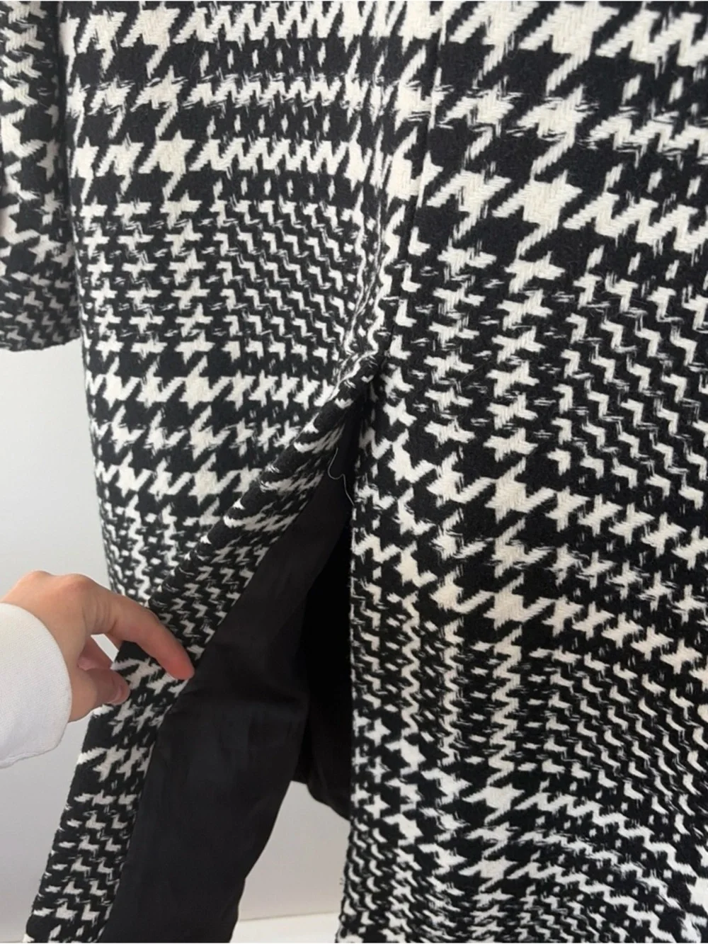 Aqua 100% Exclusive Houndstooth Knee Length Jacket Size Medium - Picture 8 of 9